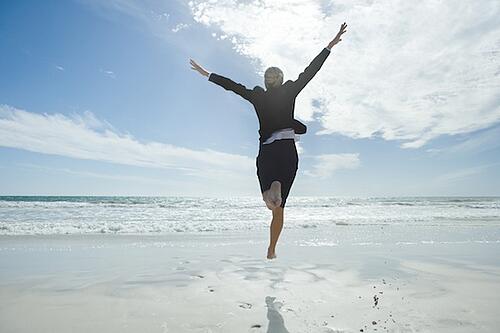 businesswoman-beach