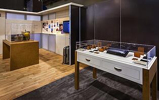 Hartmann History Display Cases